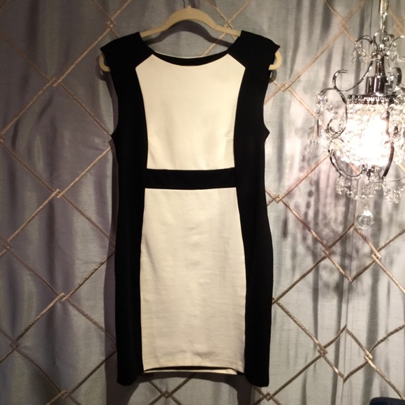 Dresses & Skirts - Color blocked dress, size Medium, fully lined